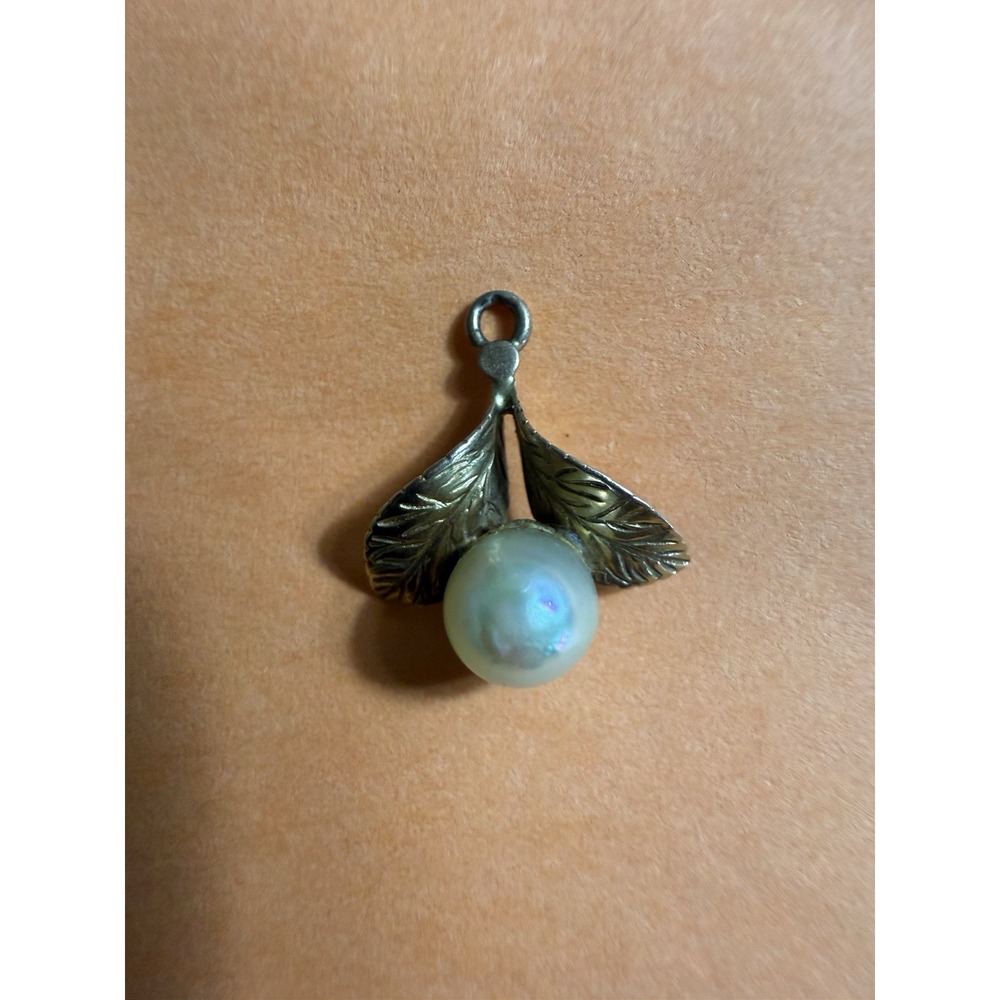 Vintage 14K Yellow Gold Baroque Pearl Leaf‎ Pendant Charm